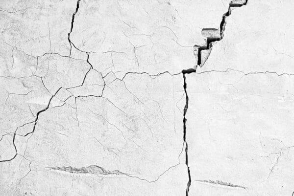 Que faire en cas de fissures de façade ?