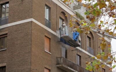 Comment nettoyer une façade avant de la repeindre ?